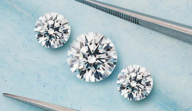 Bague de fiançailles avec diamants synthétiques et certificat | acredo